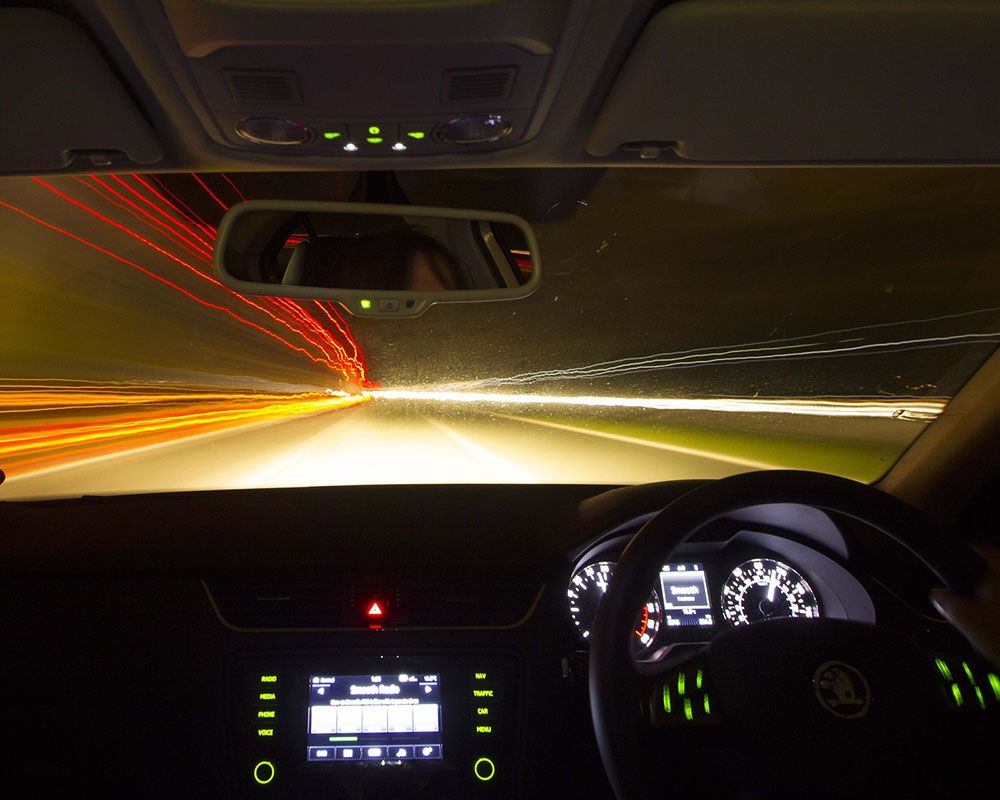Jangan Asal, Simak Etika Penggunaan Lampu High Beam Saat Berkendara