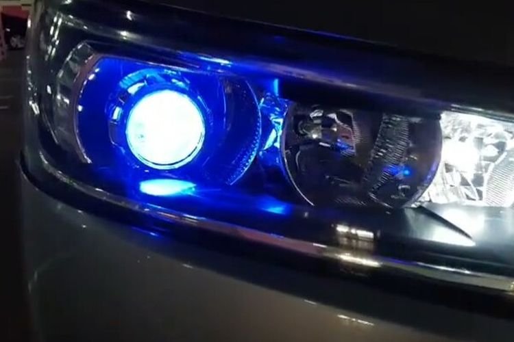 Yoongmotor Custom Headlamp Innova