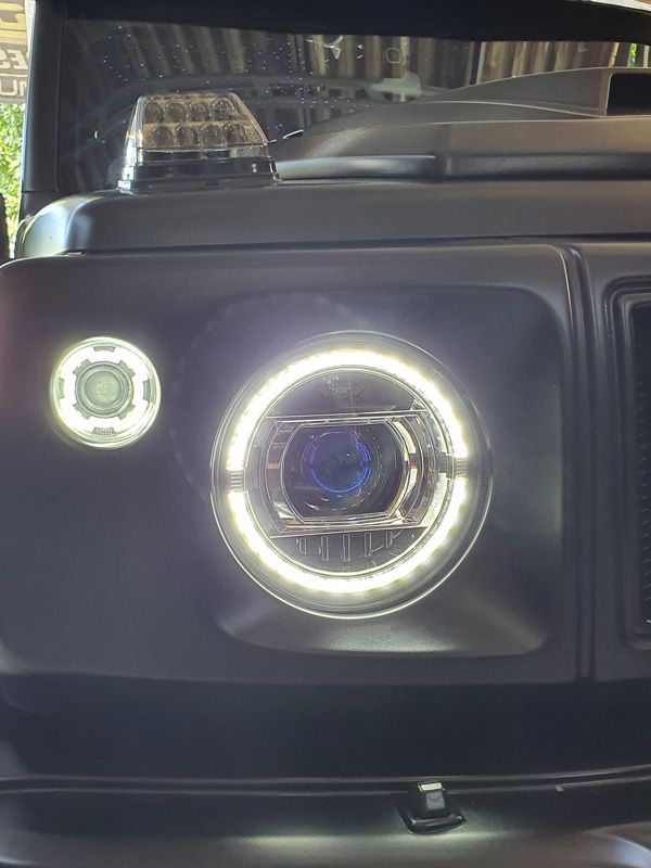 Suzuki Jimny G Class Tampak Depan 2