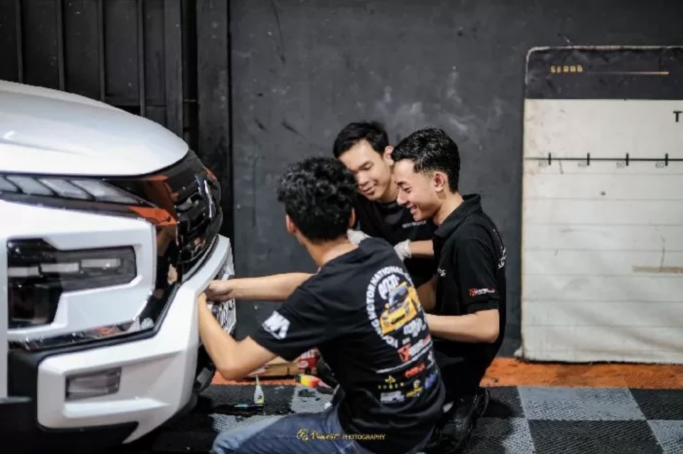 Yoong Motor Cetak Ahli Perlampuan Surabaya